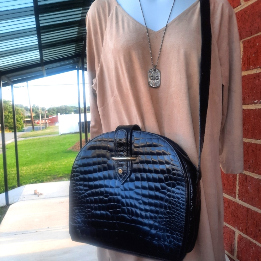 (Reserve)Gucci, authentic vintage 1950s crocodile leather ($20,000)